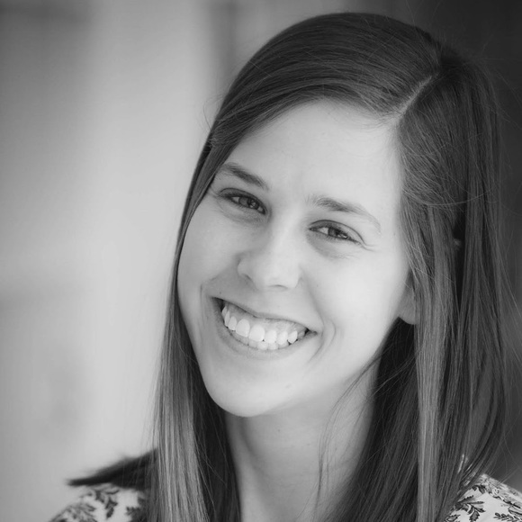 Meet your Posher, Emma - Picture 1 of 1